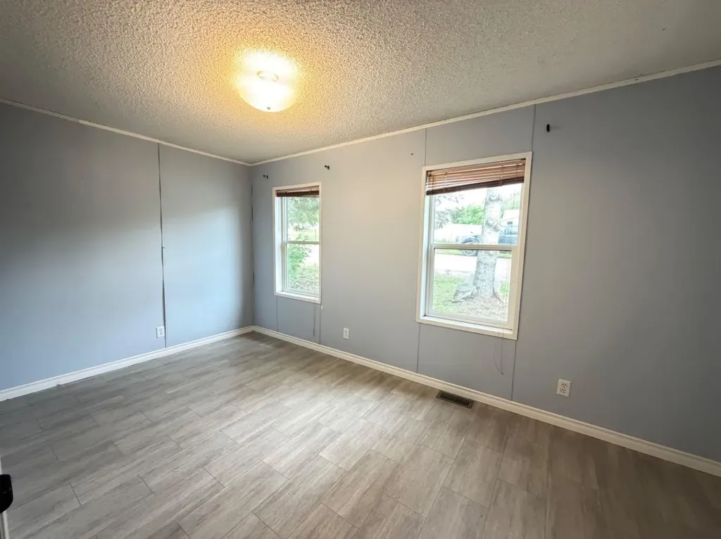 304 Railway Street Paradise Hill SK S0M2G0