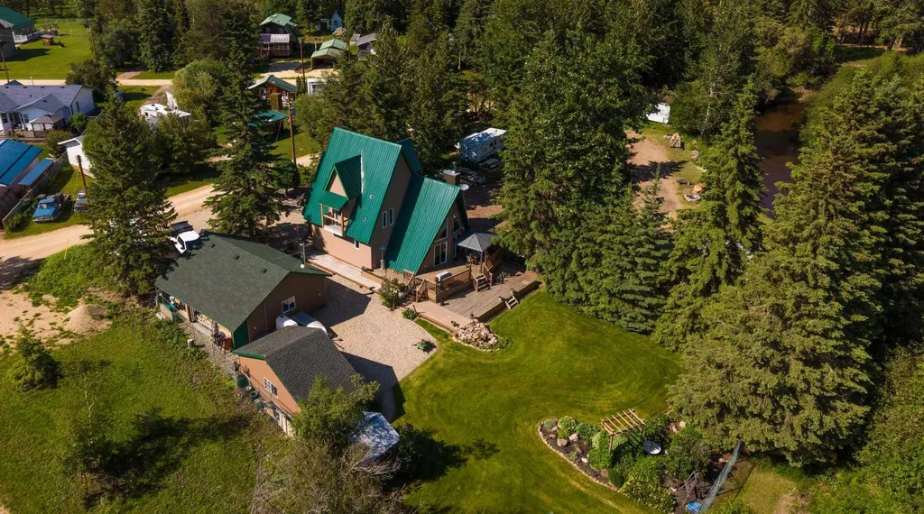 113 Herb Crescent Marten Beach AB T0G2A0