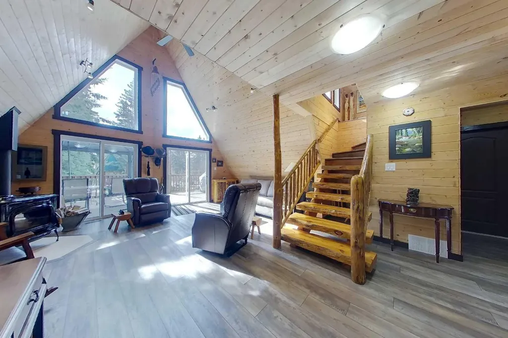 113 Herb Crescent Marten Beach AB T0G2A0