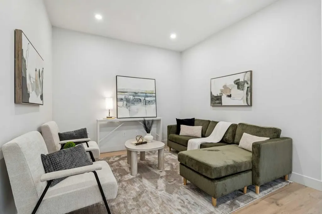2620 30 Street SW Calgary AB T3E 2M2