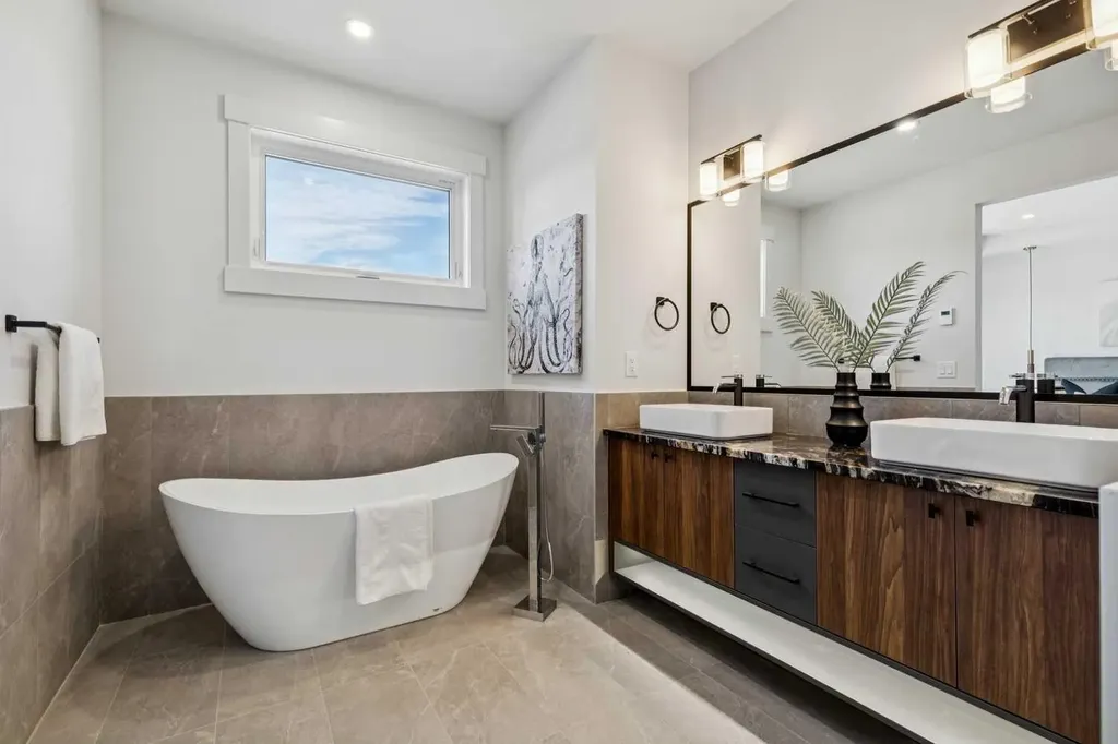 2620 30 Street SW Calgary AB T3E 2M2