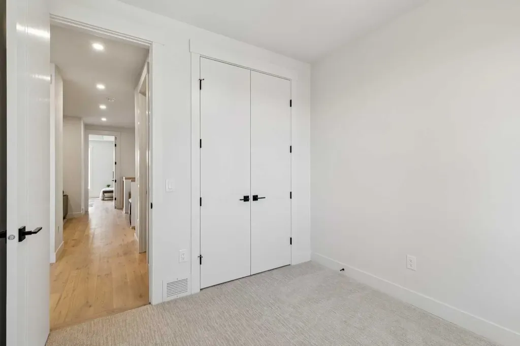 2620 30 Street SW Calgary AB T3E 2M2