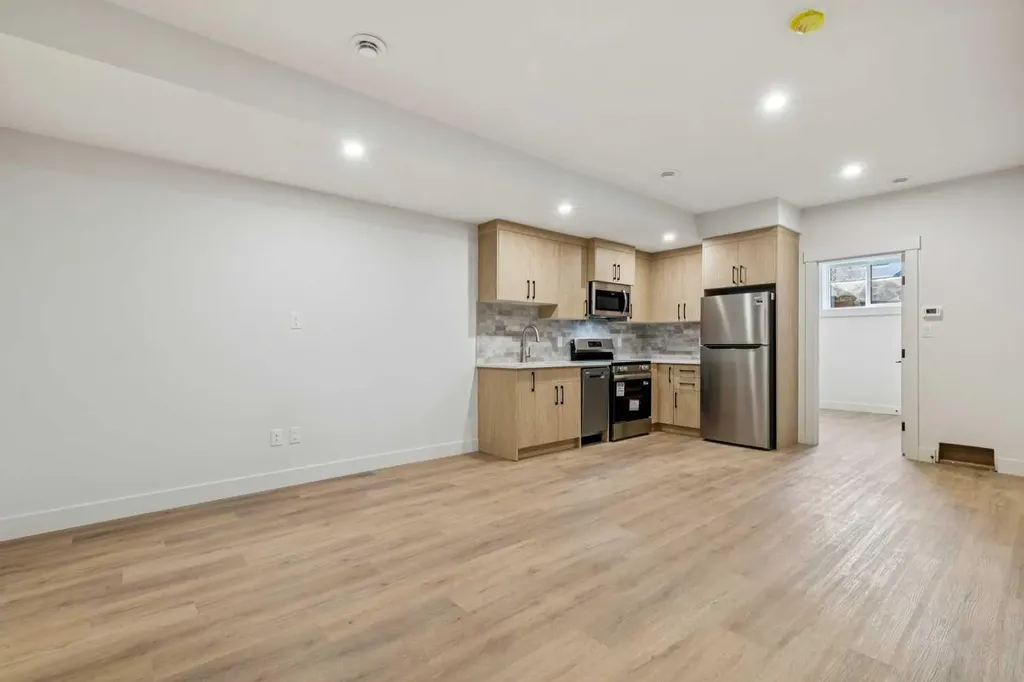 2620 30 Street SW Calgary AB T3E 2M2
