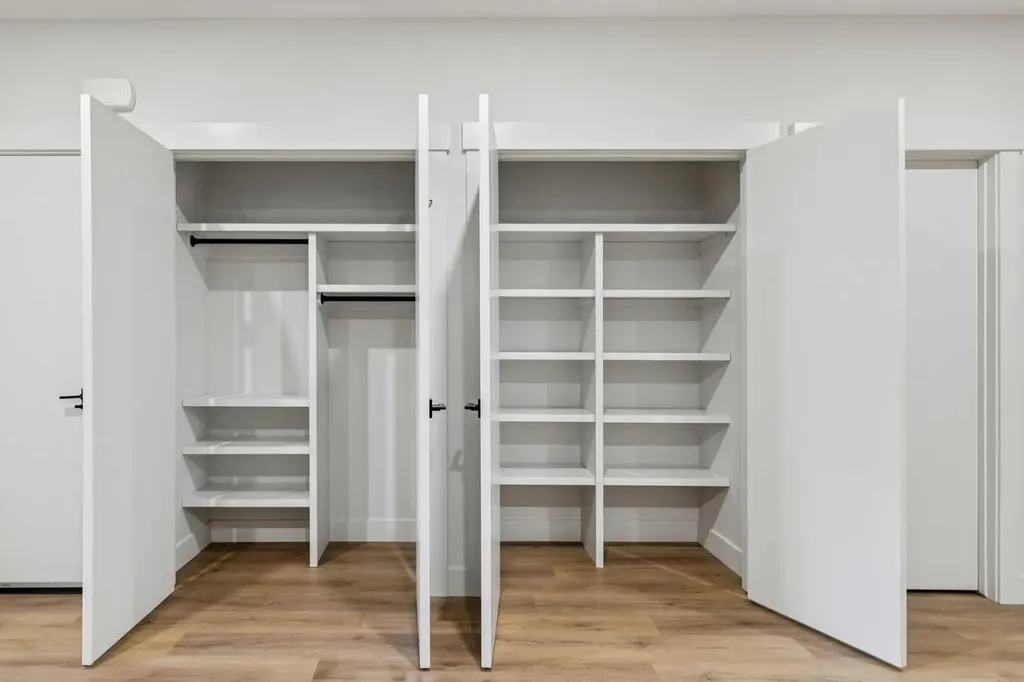 2620 30 Street SW Calgary AB T3E 2M2