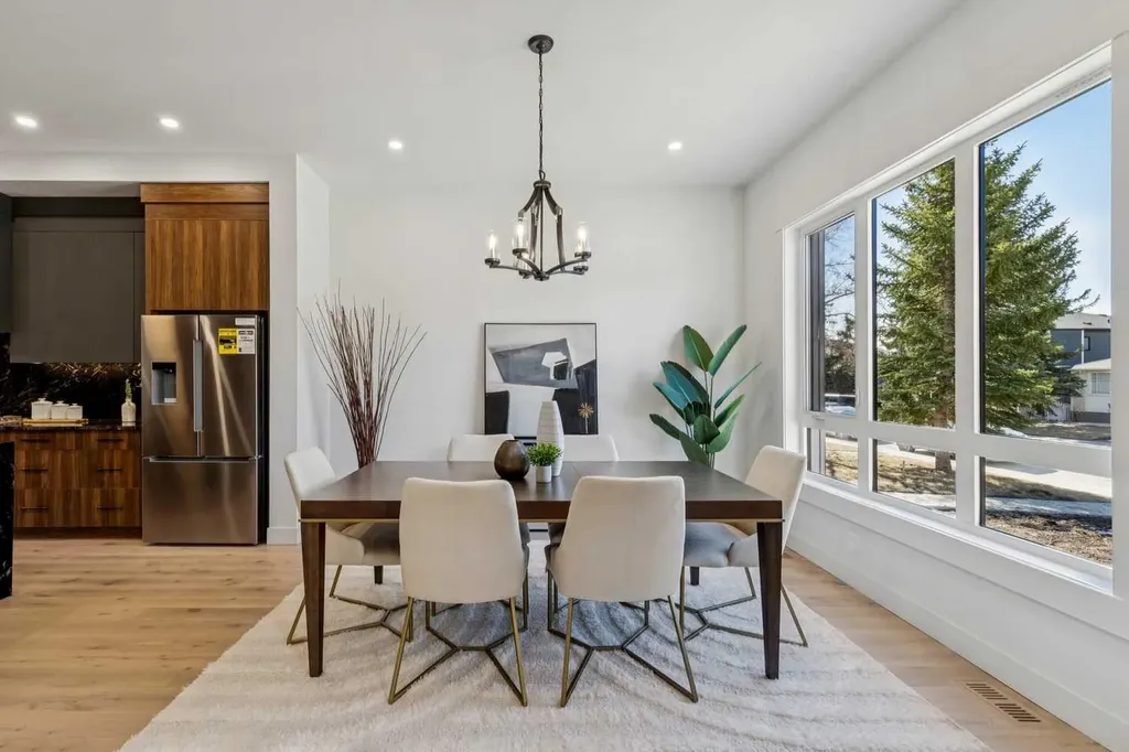 2620 30 Street SW Calgary AB T3E 2M2