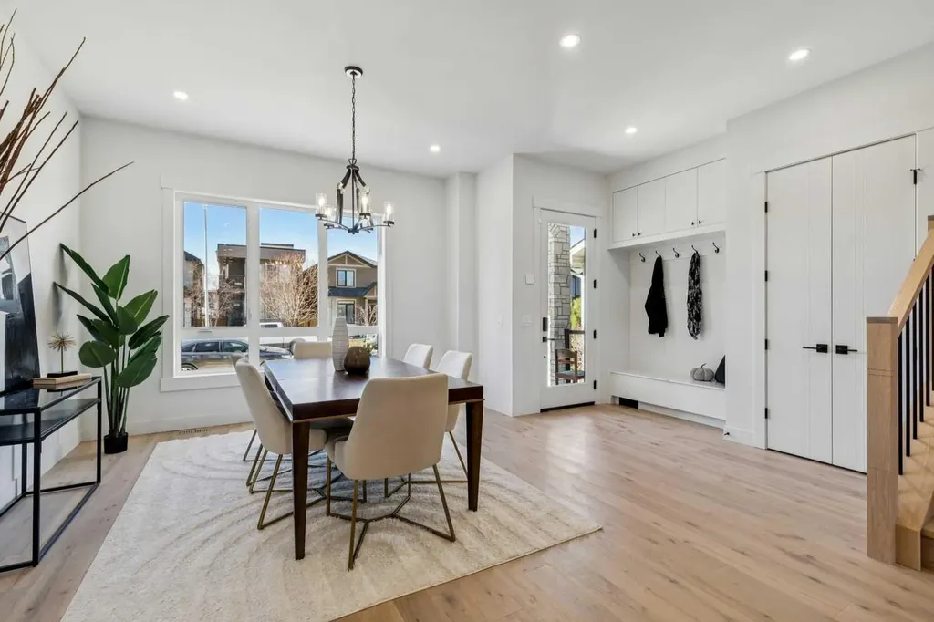 2620 30 Street SW Calgary AB T3E 2M2