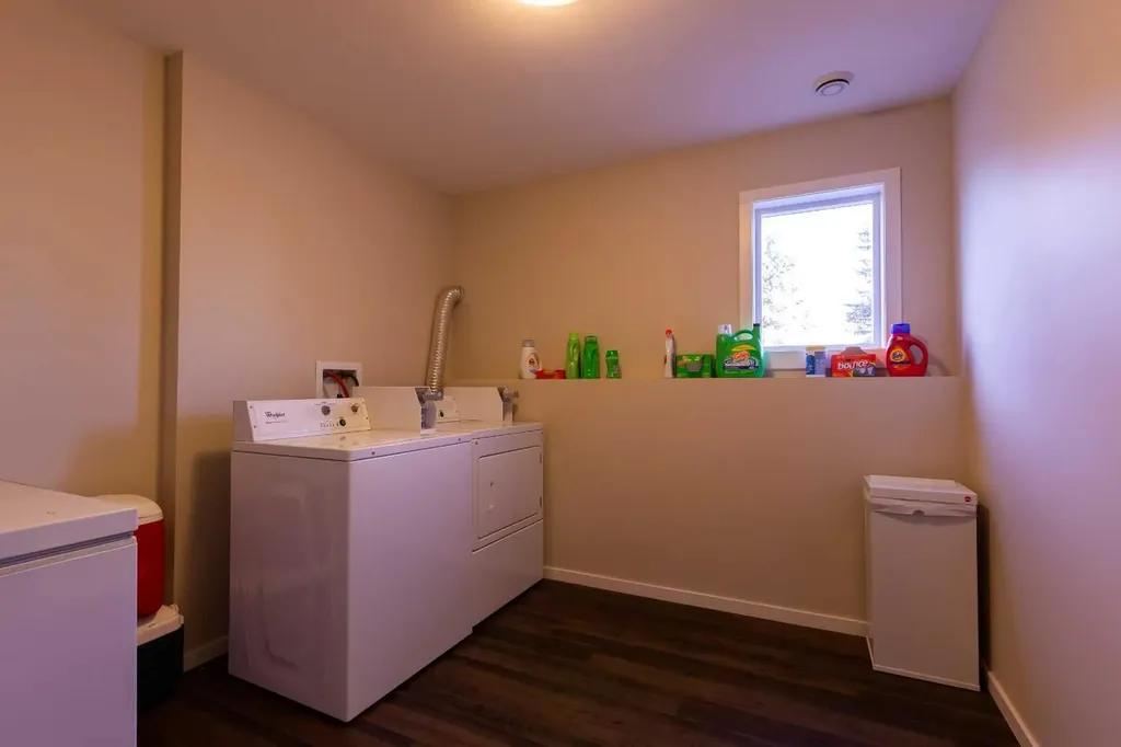 2931 28 Avenue S Lethbridge AB T1K 6Y4