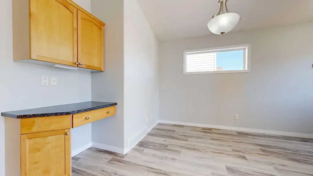 10317 Landing Drive Grande Prairie AB T8X 0B5