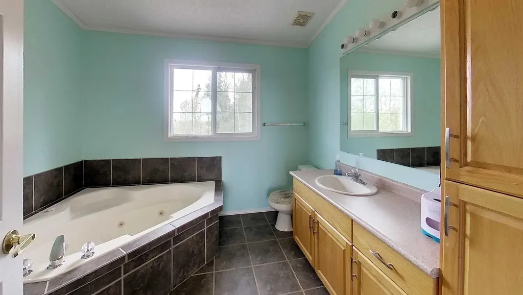 53018 Range Road 175 Rural Yellowhead County AB T7E 3E8