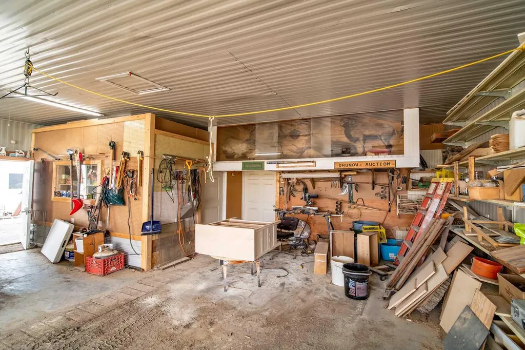 4608 51 Avenue Czar AB T0B 0Z0