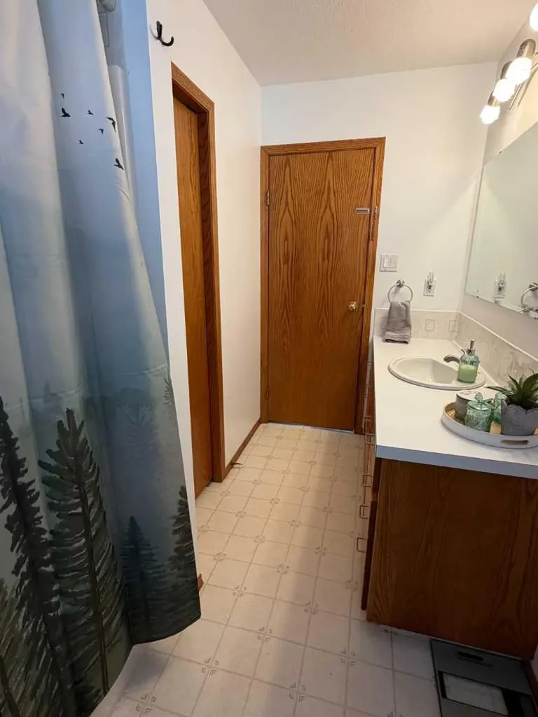 5025 41 Avenue Taber AB T1G 1A7