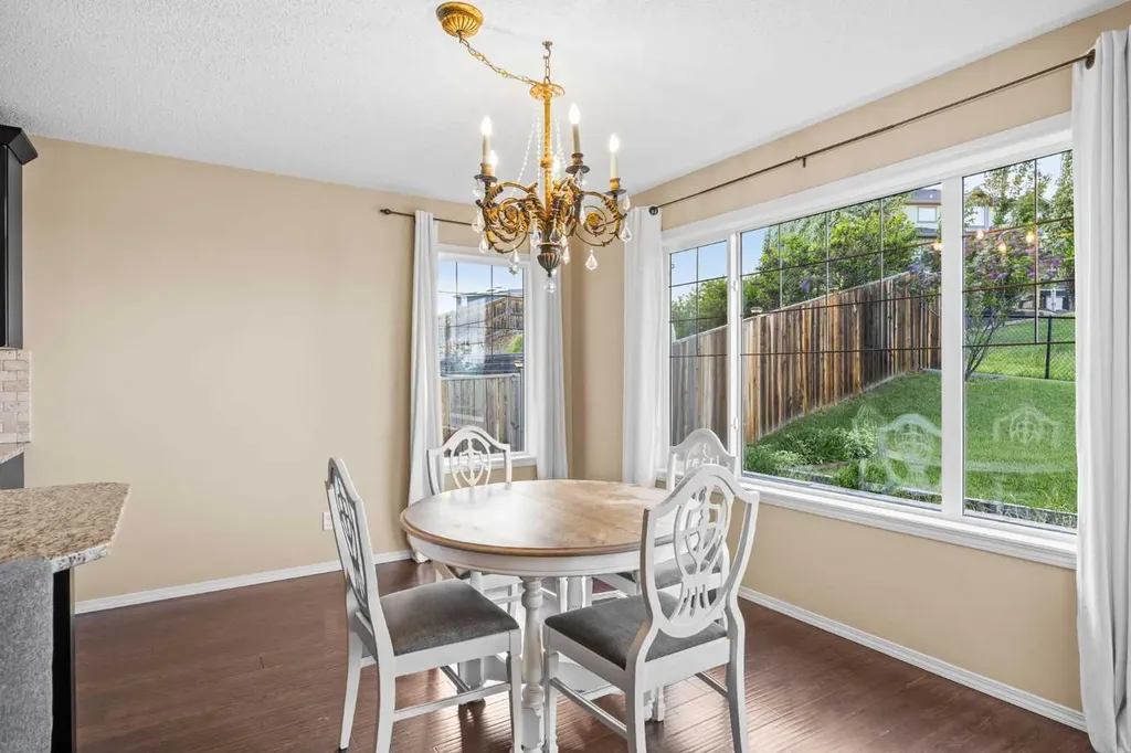 38 Westmount Way Okotoks AB T1S 0E1