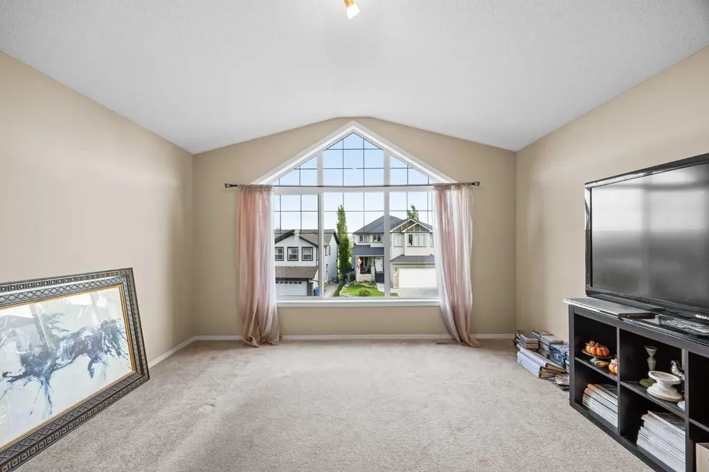 38 Westmount Way Okotoks AB T1S 0E1