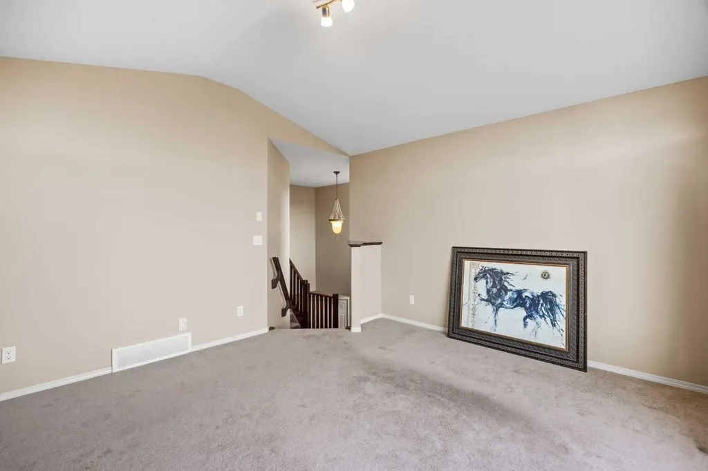 38 Westmount Way Okotoks AB T1S 0E1