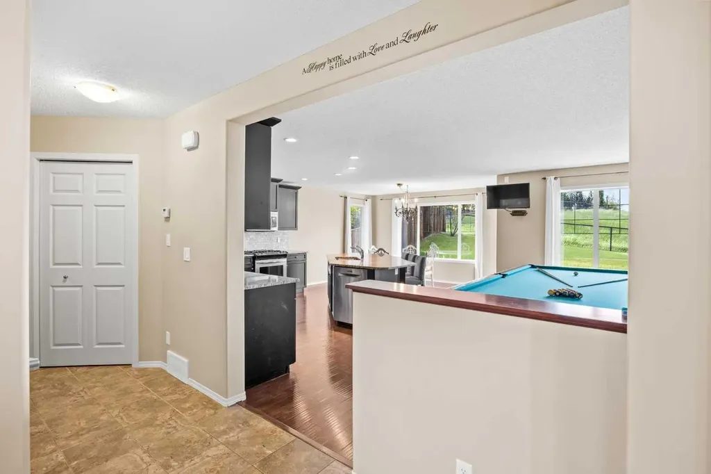 38 Westmount Way Okotoks AB T1S 0E1