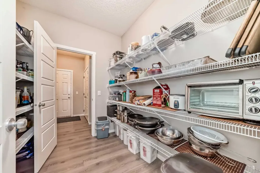 17 Walgrove Manor SE Calgary AB T2X4C8