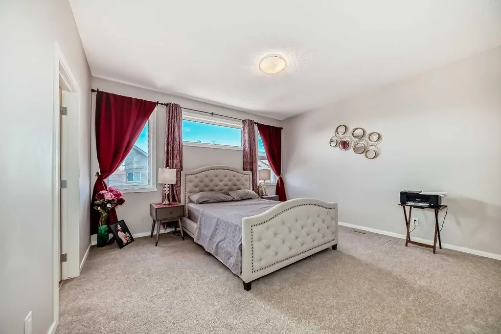 17 Walgrove Manor SE Calgary AB T2X4C8
