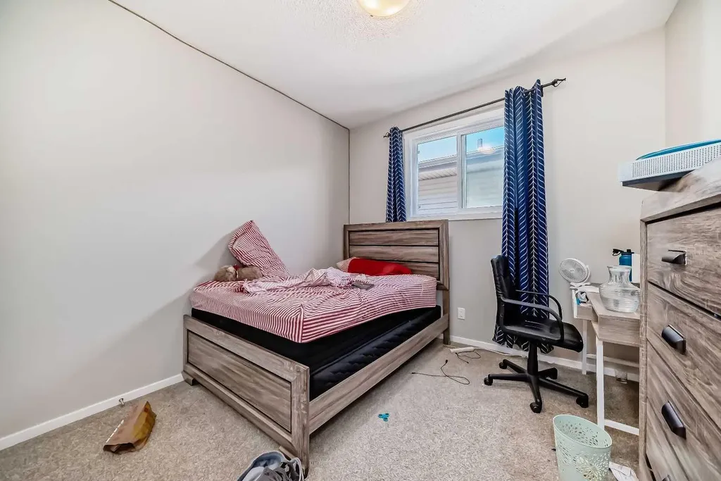 17 Walgrove Manor SE Calgary AB T2X4C8