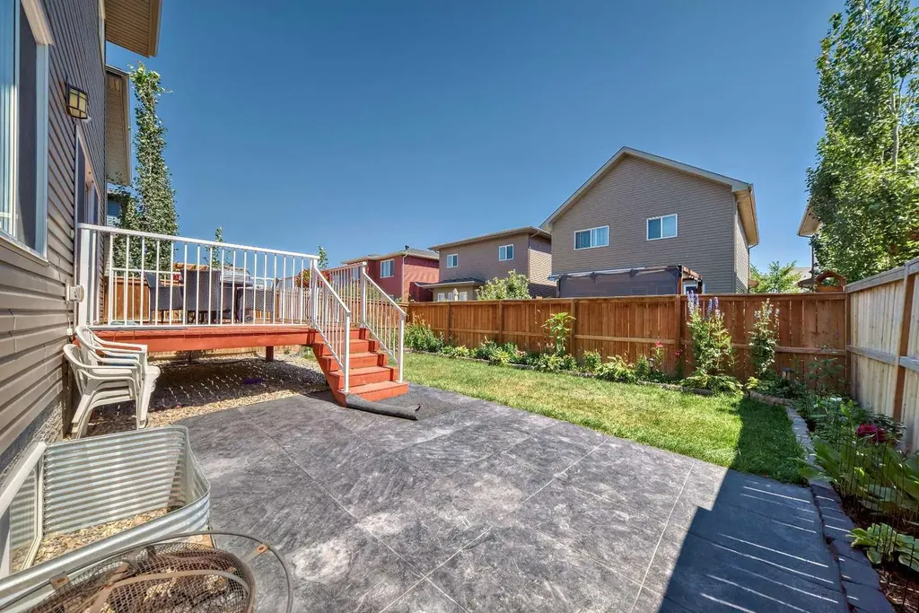 17 Walgrove Manor SE Calgary AB T2X4C8