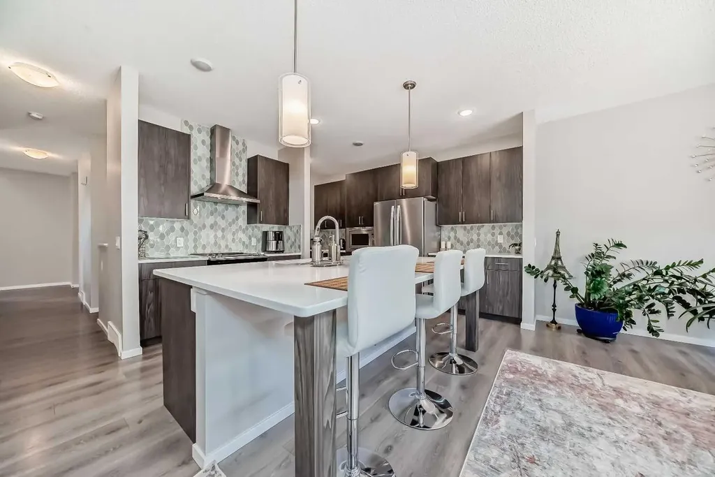 17 Walgrove Manor SE Calgary AB T2X4C8