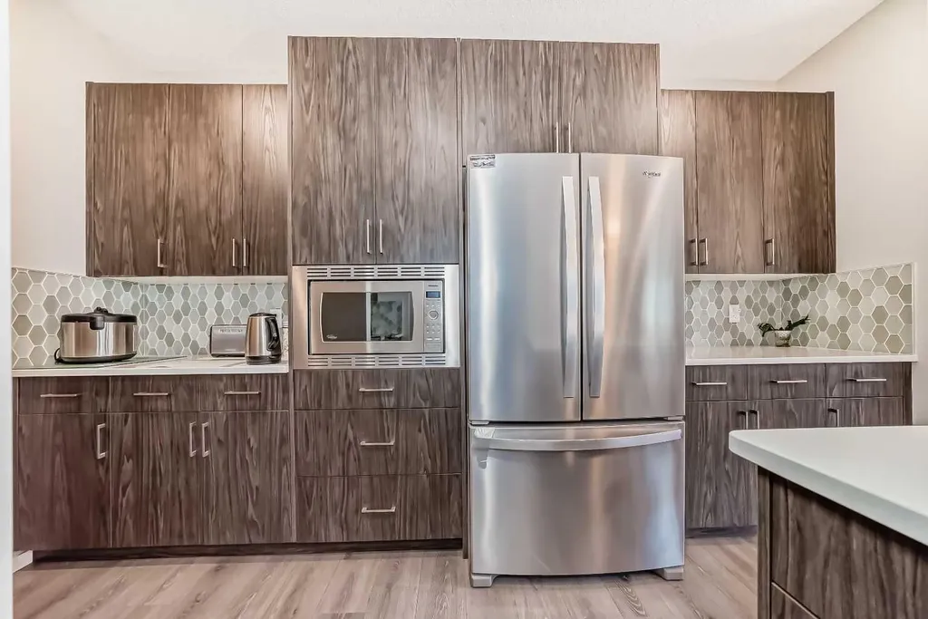 17 Walgrove Manor SE Calgary AB T2X4C8