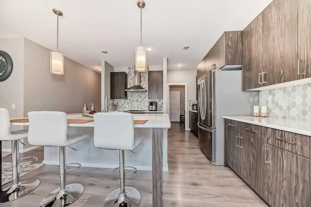 17 Walgrove Manor SE Calgary AB T2X4C8