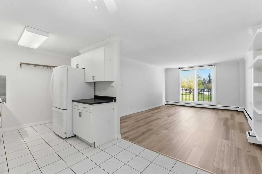 80 Galbraith Drive SW Calgary AB T3E 4Z6