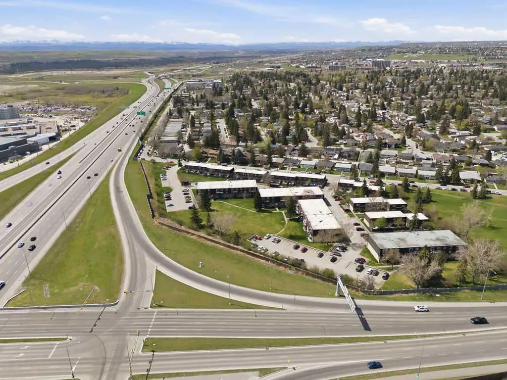 80 Galbraith Drive SW Calgary AB T3E 4Z6