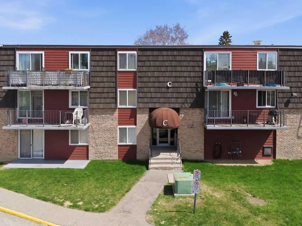 80 Galbraith Drive SW Calgary AB T3E 4Z6