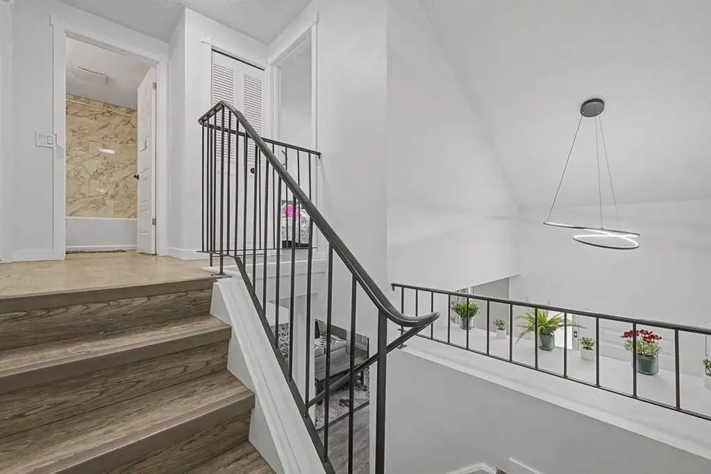 332 Abinger Crescent NE Calgary AB T2A6L3