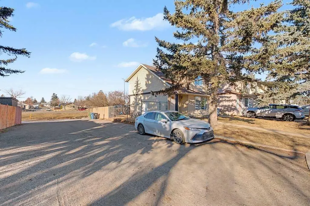 332 Abinger Crescent NE Calgary AB T2A6L3