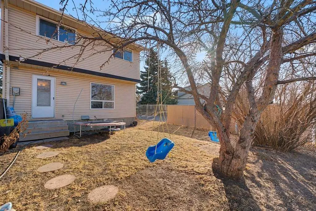 332 Abinger Crescent NE Calgary AB T2A6L3