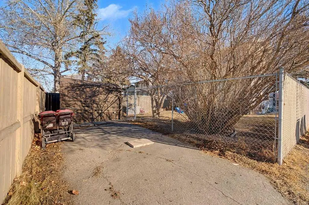 332 Abinger Crescent NE Calgary AB T2A6L3