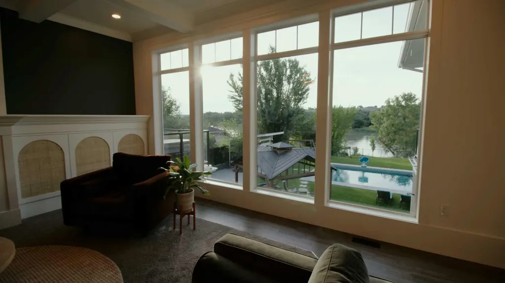 312 1 Street SE Medicine Hat AB T1A 0A5