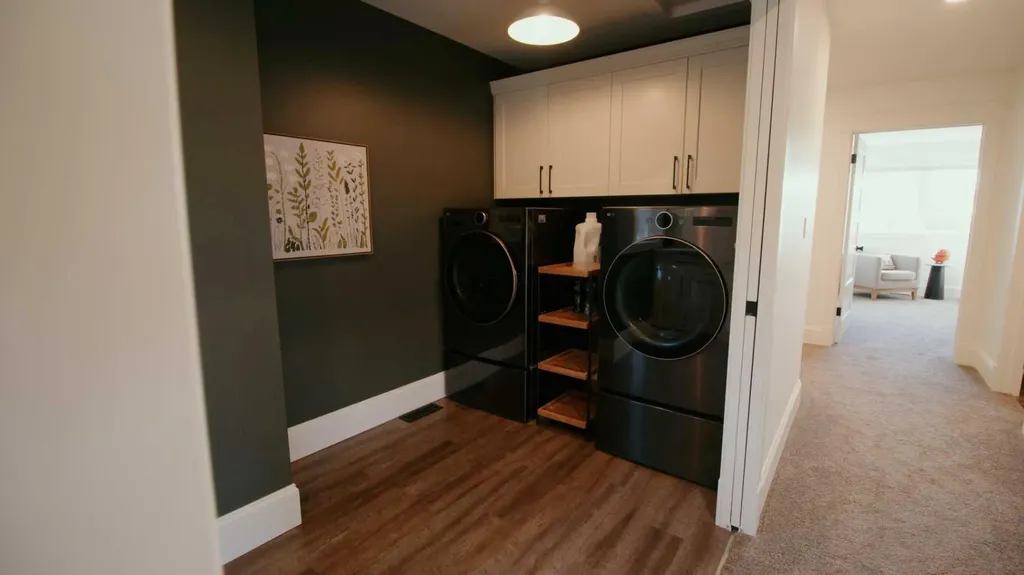 312 1 Street SE Medicine Hat AB T1A 0A5