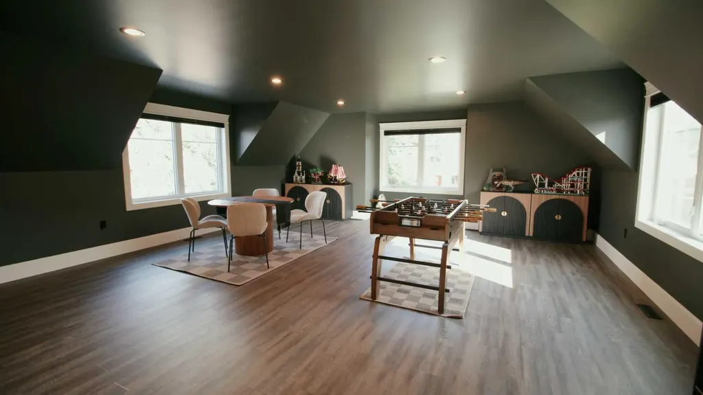 312 1 Street SE Medicine Hat AB T1A 0A5