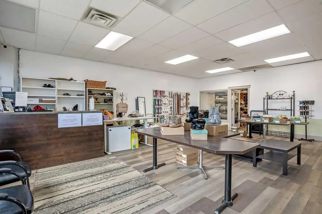 104 3 Avenue SE High River AB T1V 1G3