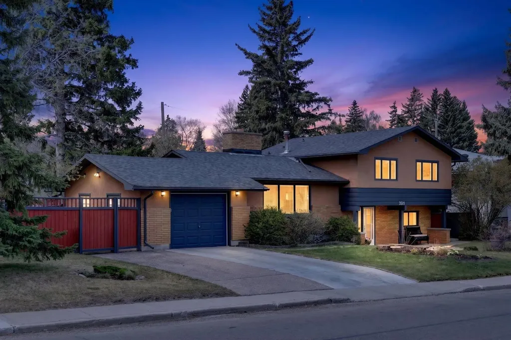 3811 24 Street NW Calgary AB T2L 0Y8