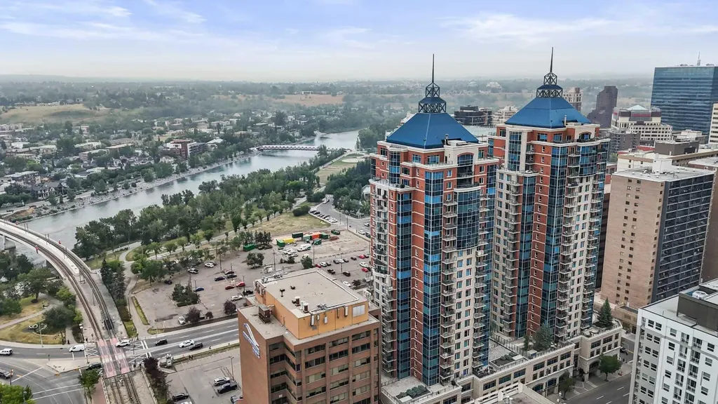 910 5 Avenue SW Calgary AB T2P 0C3