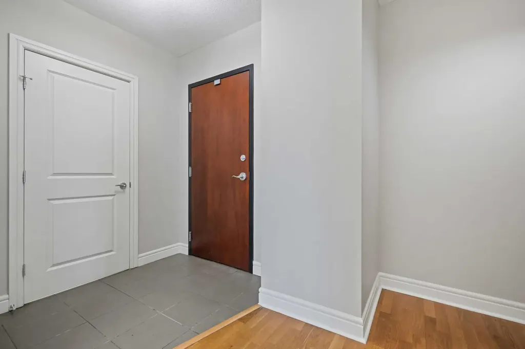 910 5 Avenue SW Calgary AB T2P 0C3
