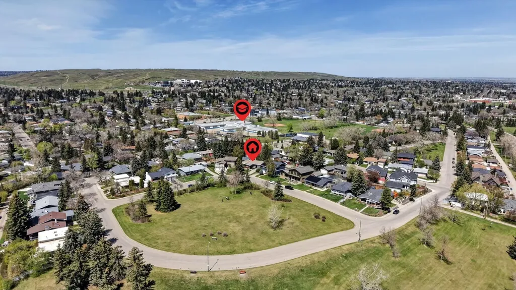 26 Cardiff Place NW Calgary AB T2K 1S3