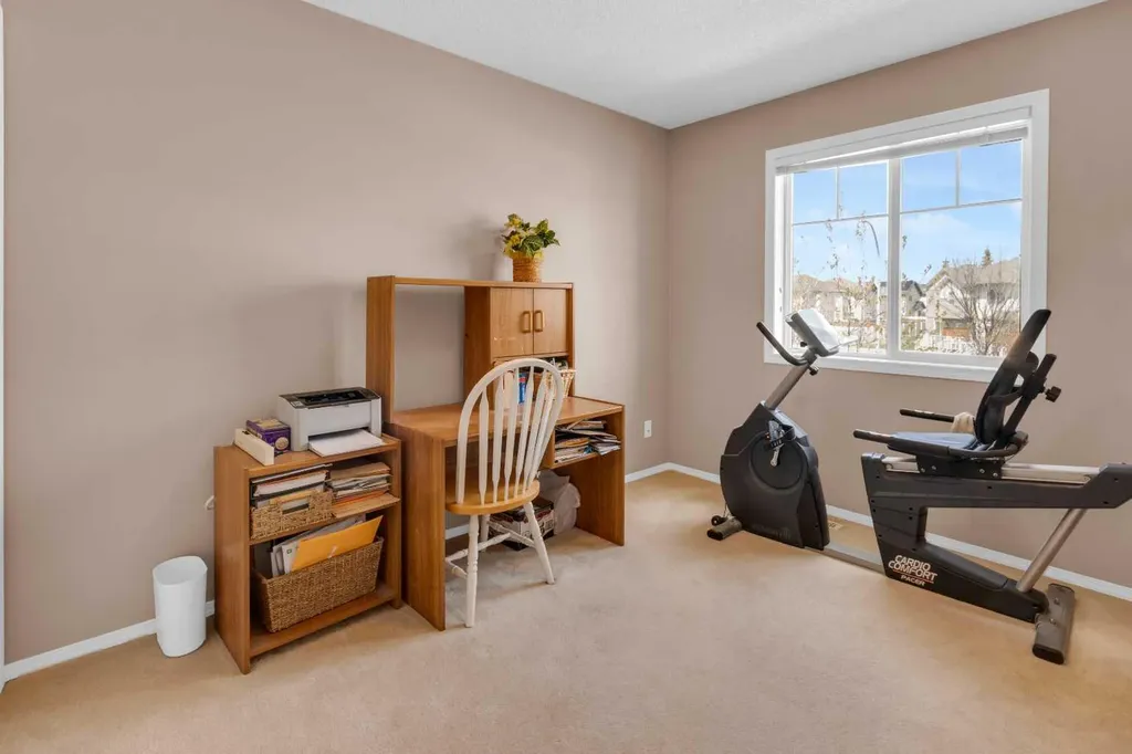 27 Royal Birch Mount NW Calgary AB T3G 5W7