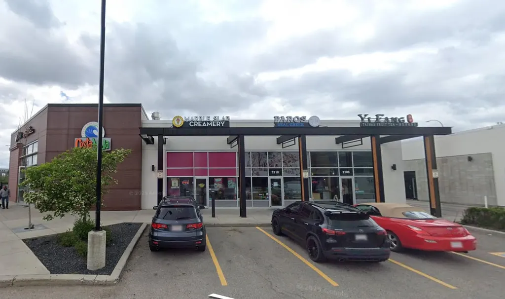 27 Royal Birch Mount NW Calgary AB T3G 5W7