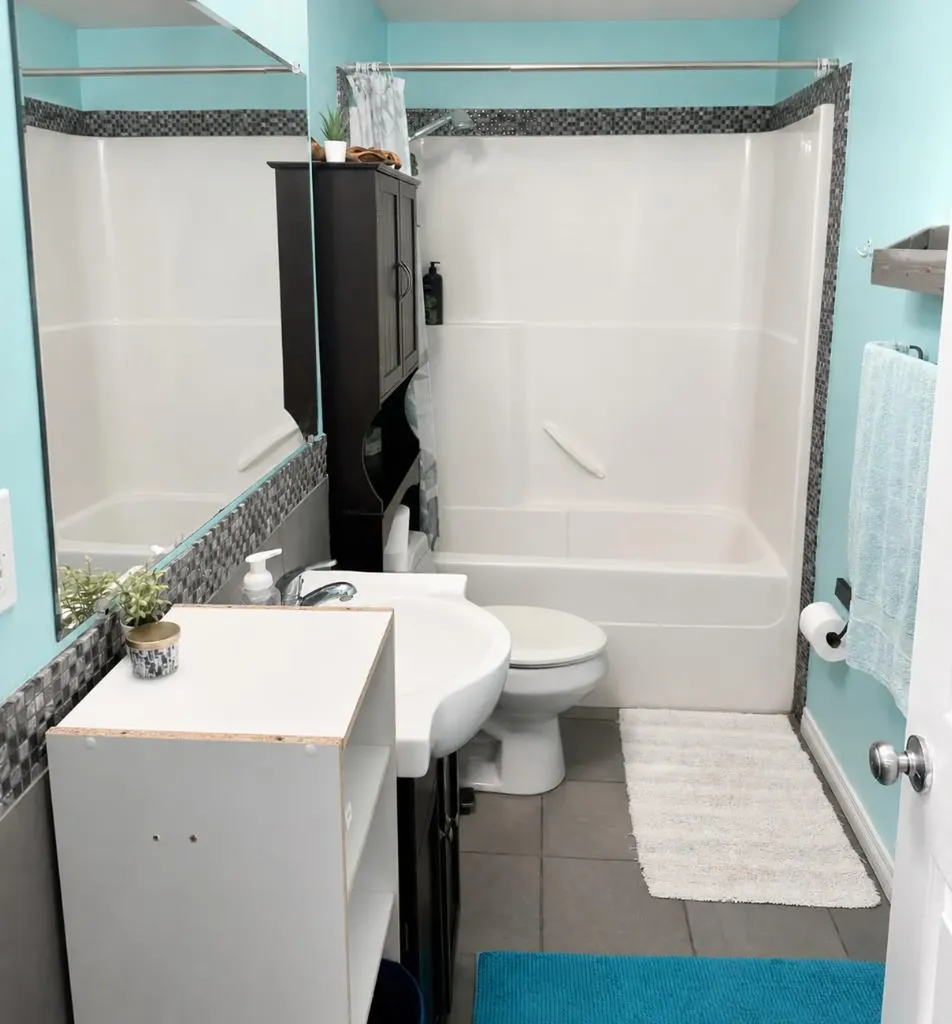 6819 59 Street Close Rocky Mountain House AB T4T1V9