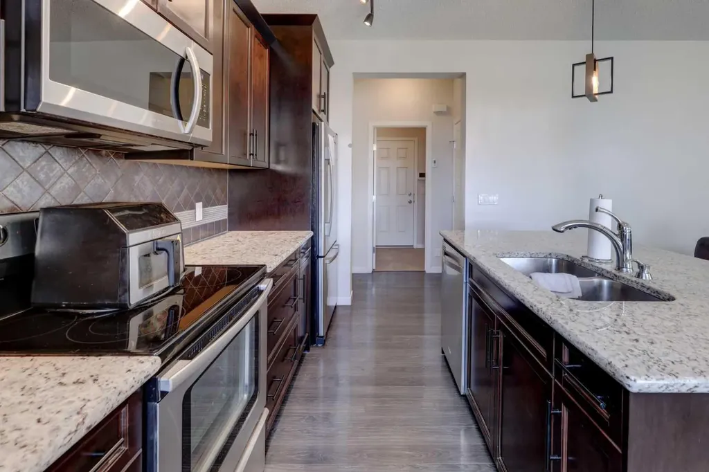16 Fireside Place Cochrane AB T4C 0R2