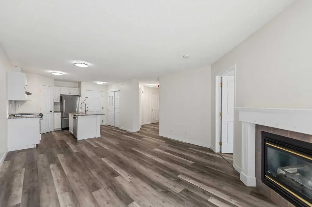 290 Shawville Way SE Calgary AB T2Y 3Z9