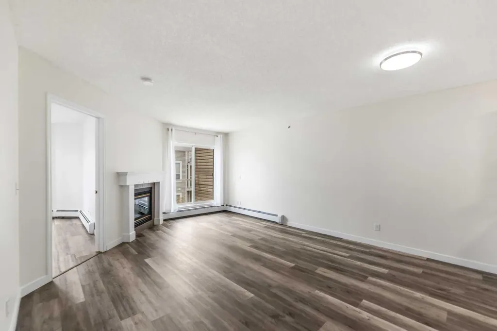 290 Shawville Way SE Calgary AB T2Y 3Z9