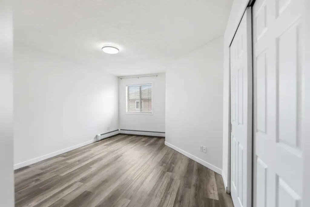 290 Shawville Way SE Calgary AB T2Y 3Z9
