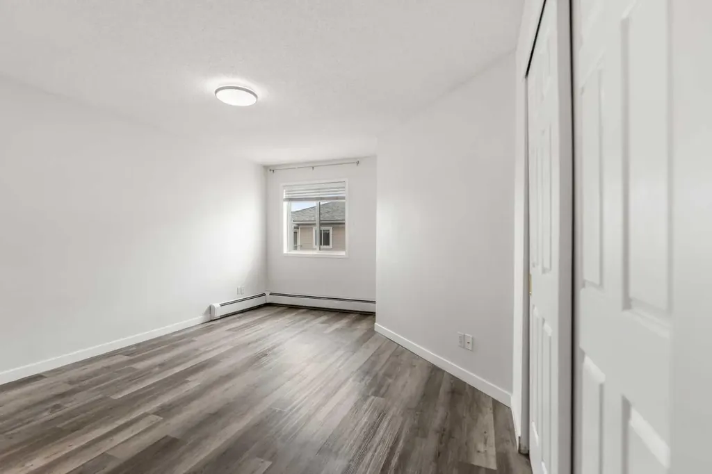290 Shawville Way SE Calgary AB T2Y 3Z9