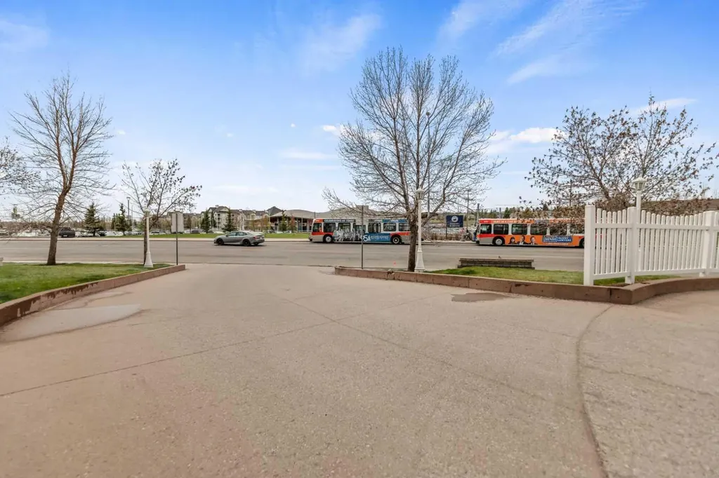 290 Shawville Way SE Calgary AB T2Y 3Z9
